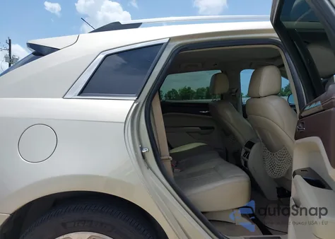 2015 Cadillac Srx Performance Collection z USA, uszkodzony, nr VIN 3GYFNCE36FS617298